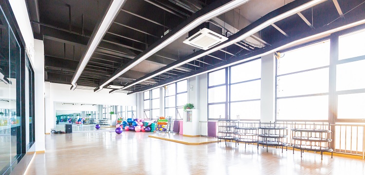 工廠監(jiān)控壞了，導(dǎo)致線路中零線帶電，交流充電樁不能使用，請(qǐng)問(wèn)如何判斷??電車的家用充電樁和隨車充電氣結(jié)構(gòu)工作原理是一樣的么 